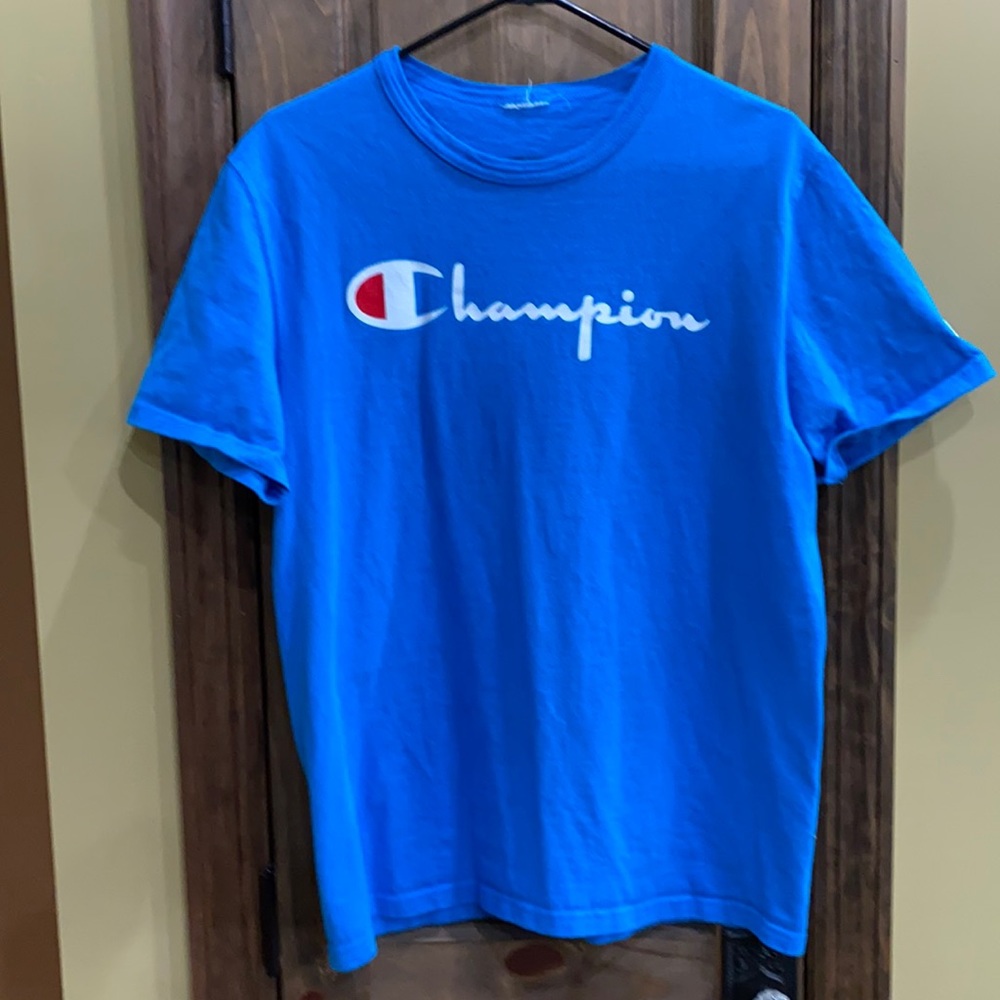 Champion men’s blue t-shirt